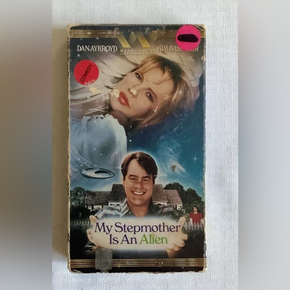 My Step Mother Is An Alien- Vintage Collectible VHS Edition Movie - Picture 1 of 2